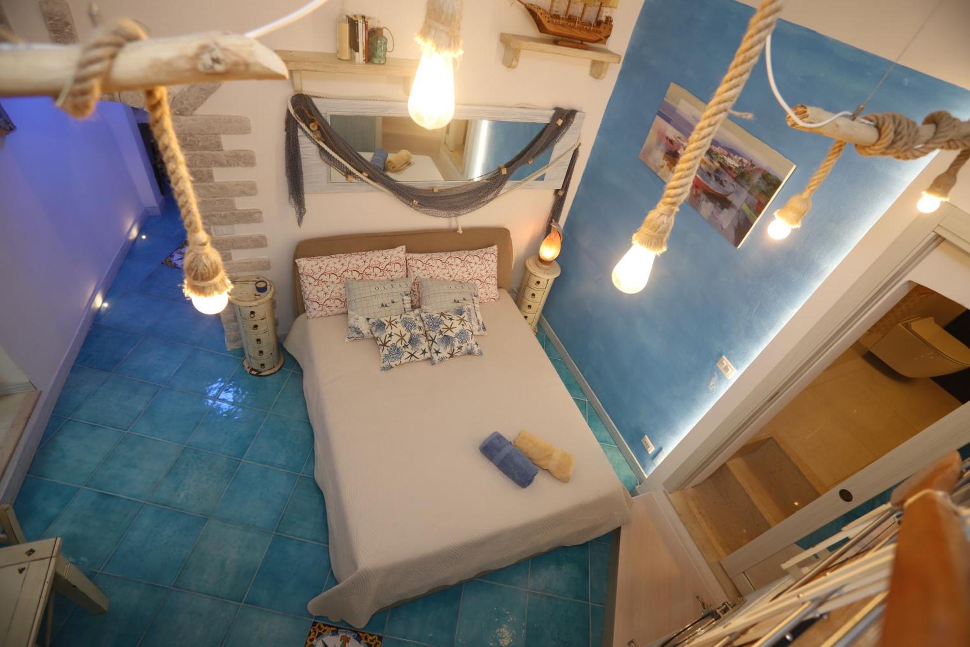Piazzetta Petrone Apartments + Parking Vieste Luaran gambar
